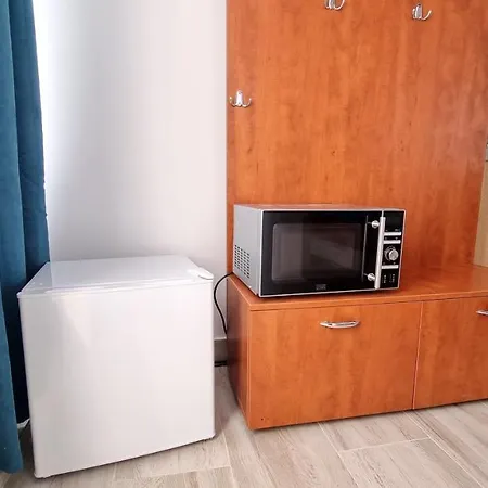 卡匹托尔酒店 3* 南埃福列