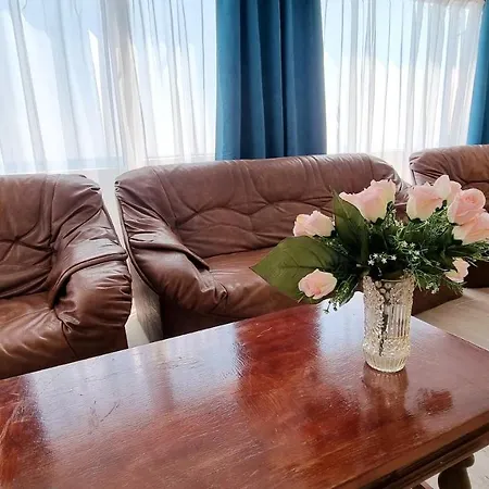 מלון Capitol 3*