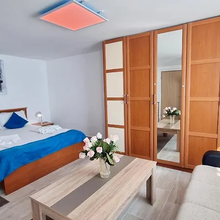 Capitol Ξενοδοχείο 3*