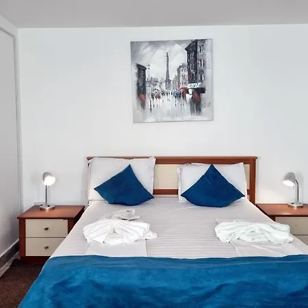 Hotel Capitol 3*