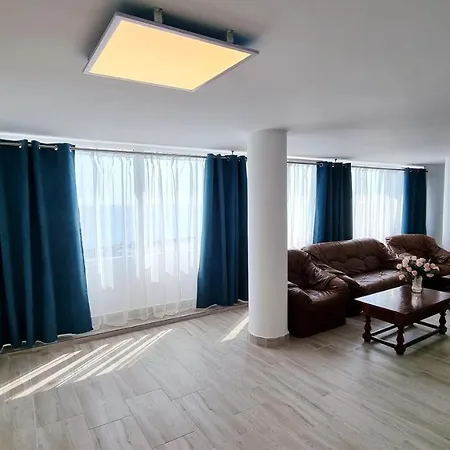 Capitol Ξενοδοχείο 3*